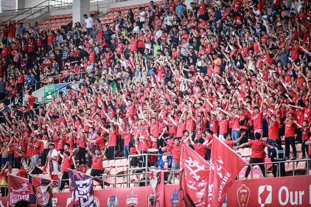 快船与凯琼斯签下双向合同 季前赛场均8+5+2帽