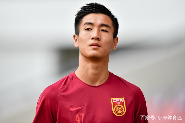 蒯纪闻中超首秀半场被换下 发声回应引发球迷热议